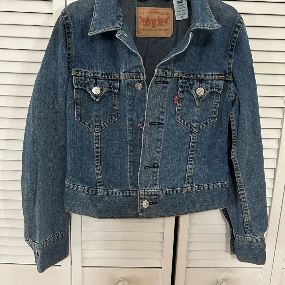 EUC Levi's Blue Denim Jacket
